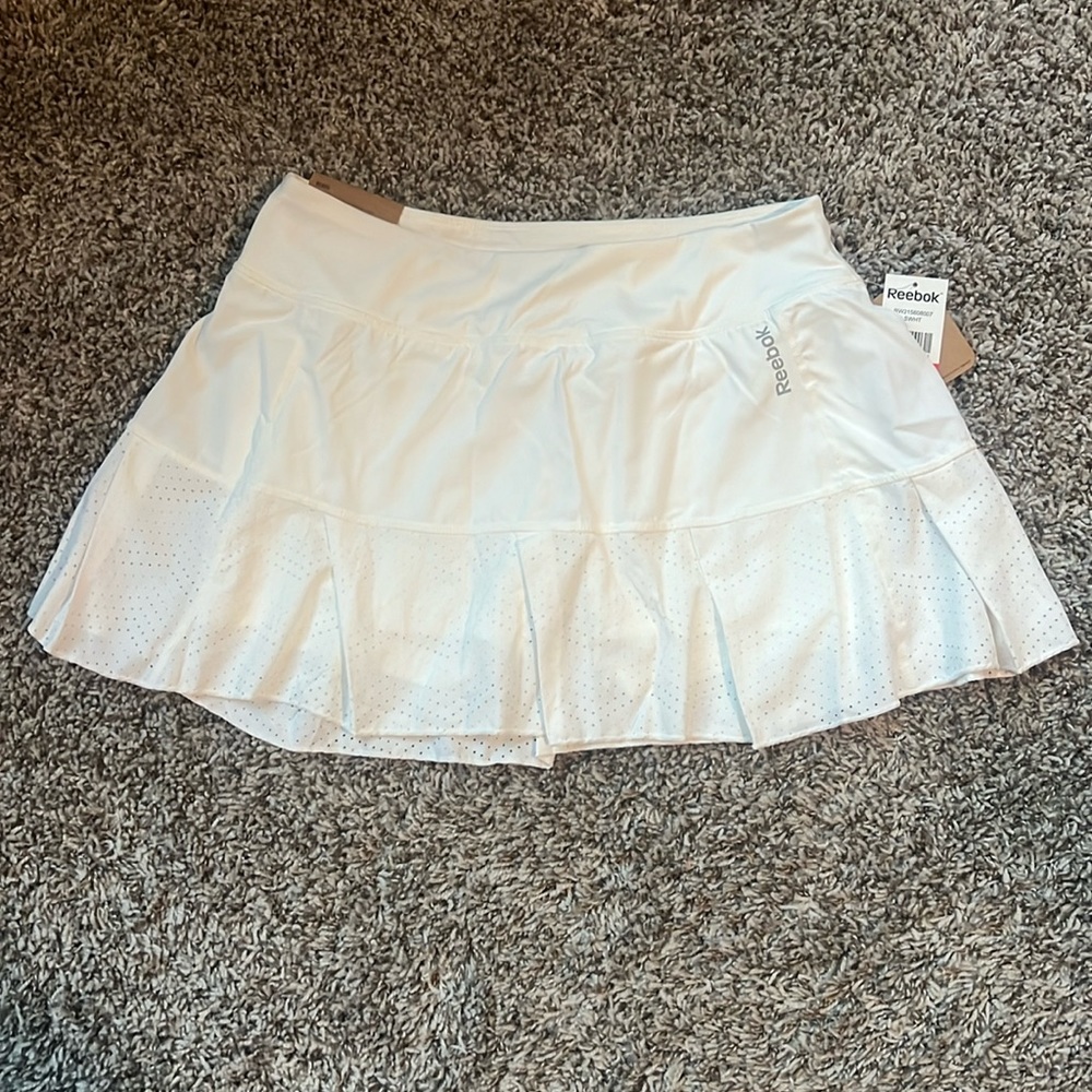Reebok white tennis skirt